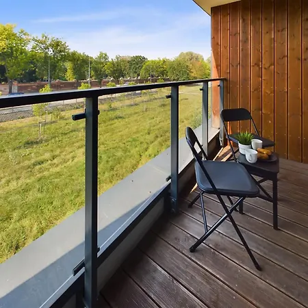 Klimatyczne Z Balkonem By Renters 아파트