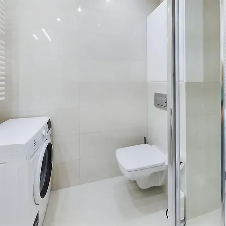 Apartament Klimatyczne Z Balkonem By Renters Warszawa