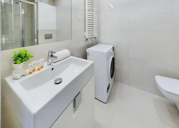 Klimatyczne Z Balkonem By Renters Apartment *