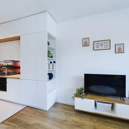 Klimatyczne Z Balkonem By Renters